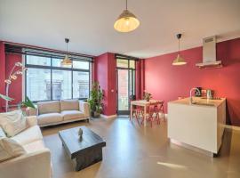 Family Retreat with Balcony in Meir, hotel u Antwerpenu