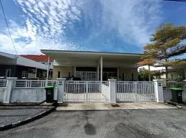 Lynn Homestay Alor Setar