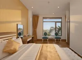Luxury Hotel Dalat