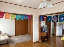 インディゴハウスIndigo House For women and families only, 5-minute walk from the Omagari station,