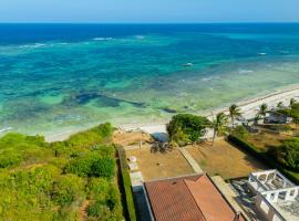 Solana Pearl Beach Private Villa, Hotel in Tiwi