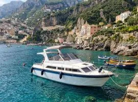 Salerno B&B on Boat Poetica