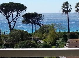 Viesnīca Sea Side apartment Kannās