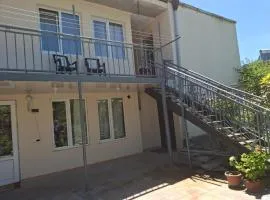 Heart of Goris!! Center B&B!