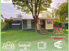 155- Joli Mobilhome 4 Pers 2 chambres Clim Tv Wifi Camping 5 étoiles, Hotel in Houlgate