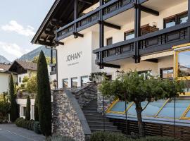 JOHAN - Rooms & Breakfast Merano, отель в городе Марленго