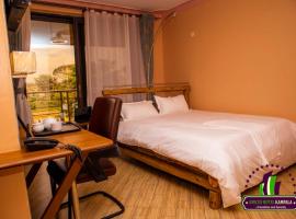 Amicus hotel Kampala, hotell i Kira