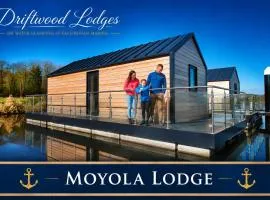 Driftwood Lodges - On Water Glamping - Moyola Lodge