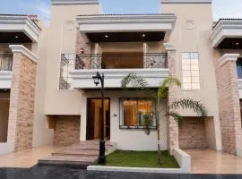 Vista Royal 2BHK With Private Pool