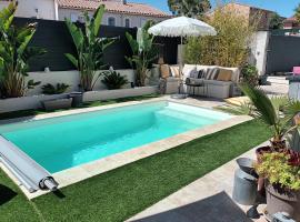 Villa Lalou Piscine trois chambres à Fréjus, Hotel in Fréjus
