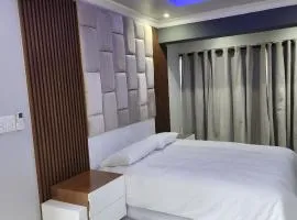 Self Catering, Cozy & Modern Apartment