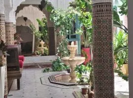 Riad Mille Et Une Nuits