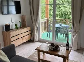 Beaune Green Lodge -Piscine et Sauna