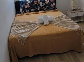 Cozy Private Room Quiet Lisbon Easy Transport Great Value