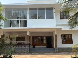 mridangashaileshwari homestay, hotel a Iritti