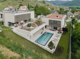 Boutique Hotel The Red Gate Retreat & Event - Spitz, Wachau - Adults Only, hotel en Spitz