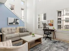 Landing Beautiful 1BD Clubhouse