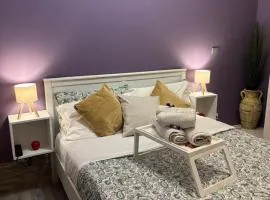 "Private Room" stanza privata with private bathroom - shared kitchen and beautiful terrace on Taormina Center Hostel Taormina