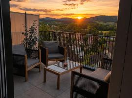 Luxury Home JuNa, hotel em Aarau