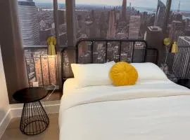 Soho House - 20 Min to NYC - Breakfast Included- A