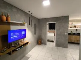 Apto novo completo aconchegante e perto de tudo