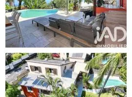 Villa De Flore avec piscine privée et vue mer