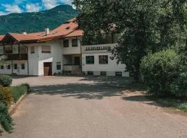 Gisshübelhof Apartments