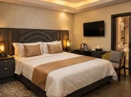 Glimpse Hotel