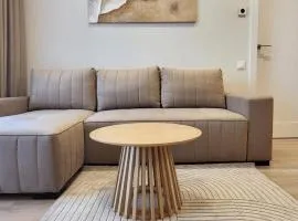 Baltic Sand & Oak Apartment - Free Parking & Self Check-in