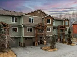 Girdwood Mountain Basecamp-Sleeps 7-Near Alyeska