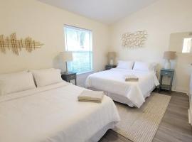 Stylish House Near UF, VA, & Downtown Gainesville, Hotel in Gainesville