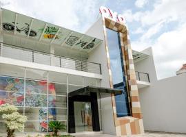 OYO 2140 Hs Residence, хотел в Тулунгагун