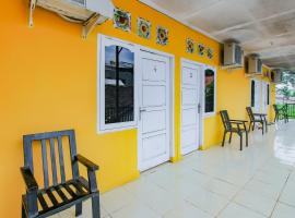 OYO 90216 Kost Sanny, hotel a Perabumulih