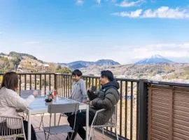 天然温泉-富士山パノラマビュー-プライベートデッキで非日常体験を-伊豆の温泉付き貸別荘-中伊豆noie