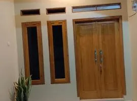 Maulana Homestay - by Login