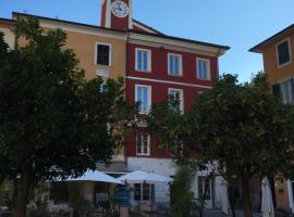 Ostello Palazzo Nizza, hostel in Massa