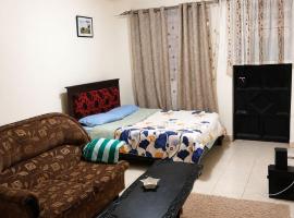 Shons bnb, מלון 