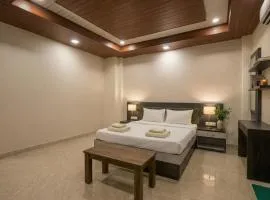 Hotel Urban Paradize Near Dhirubhai Ambani Hospital