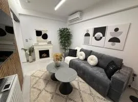 West Athens Luxurius Apartment