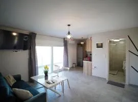 Atinas-Keramoti Apartments