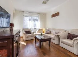 Klimatyczny Apartament w Kołobrzegu z Balkonem i Wanną by Noclegi Renters