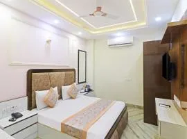 Crown Continental Luxury Collection Hotel Near Gaffar Market Karol Bagh