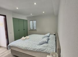 Cozy Apartment in Vale do Lobo Algarve, hotel di Loule