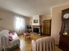 Grande maison, jardin, terrasse, animaux bienvenus