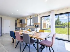 Sublime villa neuve proche de la plage