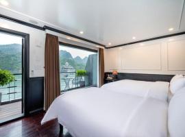 Cruise Lan Ha Bay 2 Day 1 Night pick-up from Cat Ba Central、カットバ島のホテル