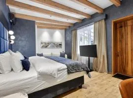 Modern Suites With Terrace Near The Sea
