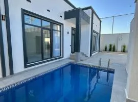 Shuvalan Sea & Pool Villa
