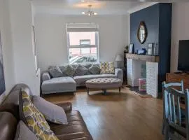 Spacious 3 bed house near beach!