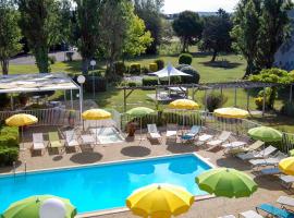 ibis Styles Marseille Aéroport, hotel en Vitrolles